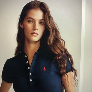 Meet your Posher, Naila